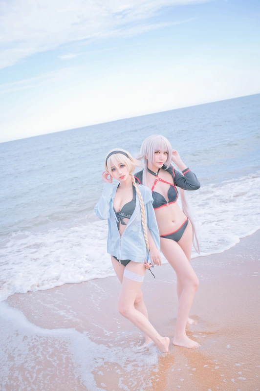 黑白贞双人泳衣 - 周叽是可爱兔兔